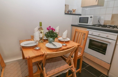 Tideswell Cottage | Exchange Cottage