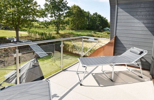 Lobbe House | excl. Thatched Villa Baltic Freshness only 500 meters from the beach for 6 + 2 pers.