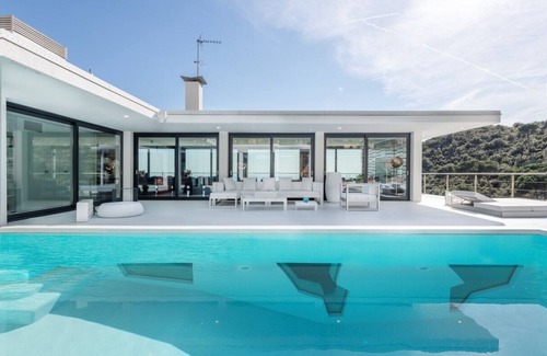 Mas Ram Villa | Exclusiva villa de lujo en Barcelona