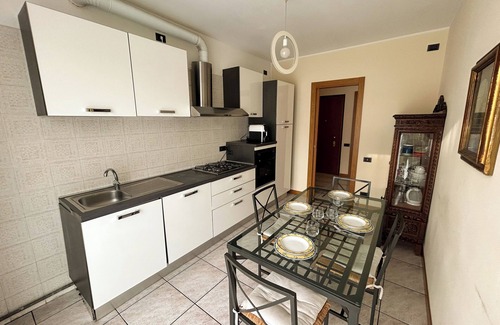 Stazione Apartment | [Exclusive 120 SQM] in the heart of Bergamo
