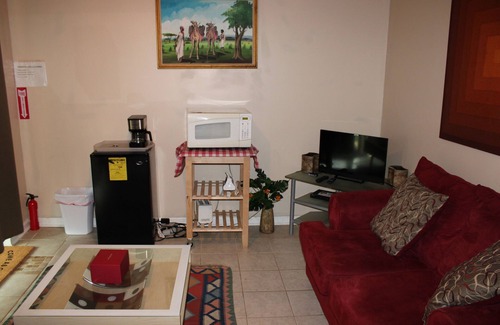 Fairburn House | Exclusive 2 bedrooms Suite at Fairburn Finest
