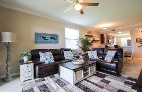 Lakewood Ranch Condo | Exclusive 2 BR Lakefront Condo in Lakewood National - The Duffers Retreat