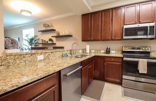 Lakewood Ranch Condo | Exclusive 2 BR Lakefront Condo in Lakewood National - The Duffers Retreat