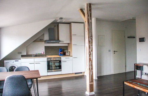 Hohentor Apartment | EXCLUSIVE 2 BR. Top floor apartment in a great location!