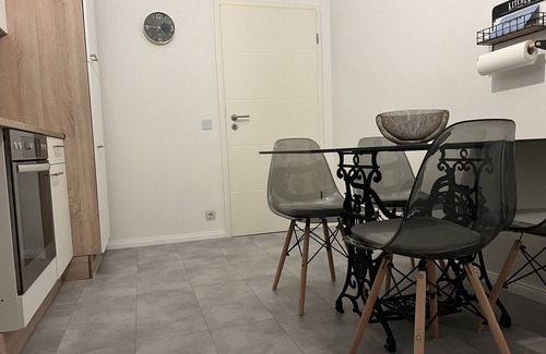 Hohentor Apartment | EXCLUSIVE 2 room ground floor apartment with balcony in top location!