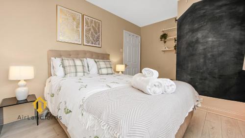 Brownswood House | Exclusive 3 bedroom House near Manor House!