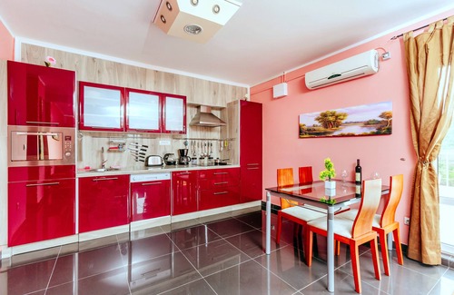 Glavaticici Apartment | Exclusive 3 bedrooms split level sea-views apartment overlooking Bigova Bay