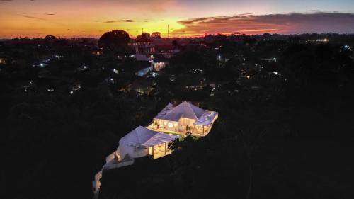 Mas Villa | Exclusive 3BR Celebrity Villa - Ice Bath - Sauna - Jacuzzi - Outdoor Gym - BBQ - Stunning Rice Field & Jungle Views