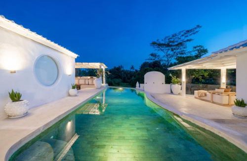 Mas Villa | Exclusive 3BR Celebrity Villa - Ice Bath - Sauna - Jacuzzi - Outdoor Gym - BBQ - Stunning Rice Field & Jungle Views