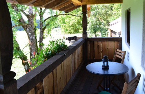 Wackersberg Apartment | Exclusive and spacious vacation with a panoramic mountain view