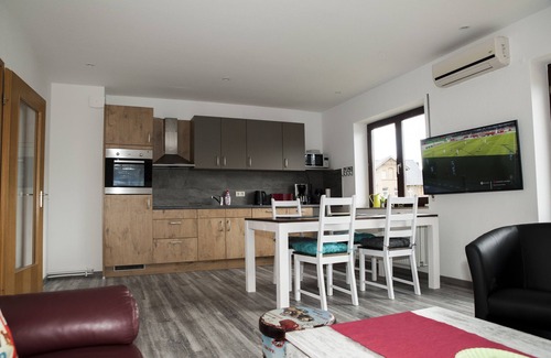 Einbeck Apartment | Exclusive apartment with balcony, Einbeck center!