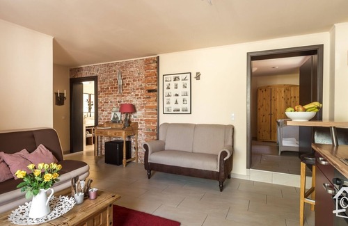 Diedrichshagen Condo | Exclusive apartment with rural idyll, approx. 850m from the beach -