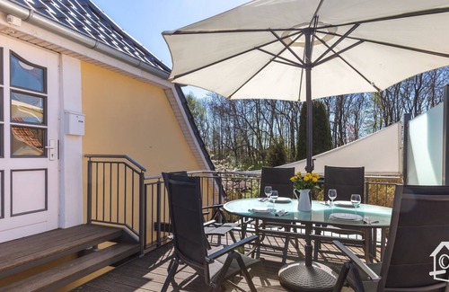 Diedrichshagen Condo | Exclusive apartment with rural idyll, about 850m from the beach - Hus sea air