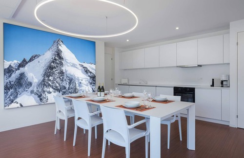 Saint-Martin House | Exclusive architectural chalet at 1,600 metres, 4-6 pers. in impressive location