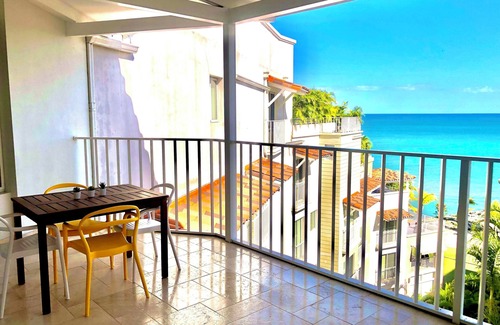 Playa Blanca Apartment | Exclusive Beach Apartment in Puntarena