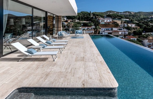 Lloret de Mar Villa | Exclusive Beachfront Villa with Majestic Sea Views, Lloret de Mar Villa 1001