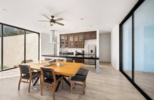 San Crisanto House | Exclusive Beachfront Escape | Modern Design, Pool & Fast WiFi