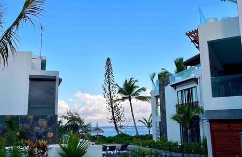Belle Mare Apartment | Exclusive beachfront apartment