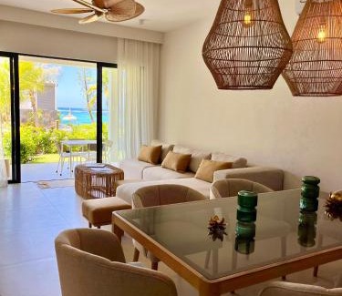 Belle Mare Apartment | Exclusive beachfront apartment