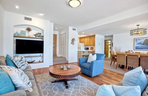Carlsbad Village House | Exclusive Beachfront Duplex in Carlsbad Village – Ocean Views, Sleeps 9