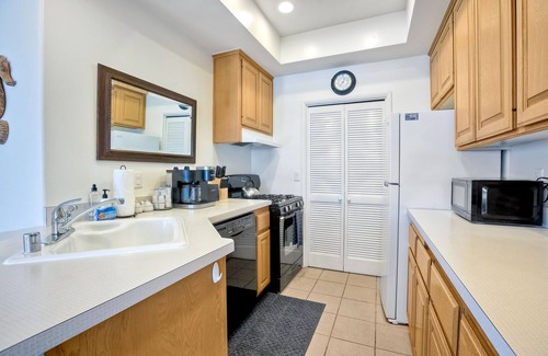 Carlsbad Village House | Exclusive Beachfront Duplex in Carlsbad Village – Ocean Views, Sleeps 9