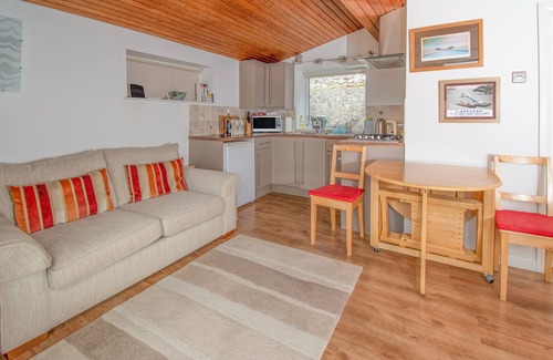 Llandudno Ski Chalet | Exclusive beachside lodge with panoramic sea views and beach access.