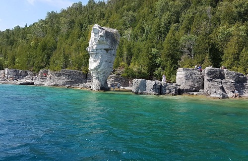 Georgian Bluffs RV Rental | Exclusive Camping - Your Own Piece of Heaven