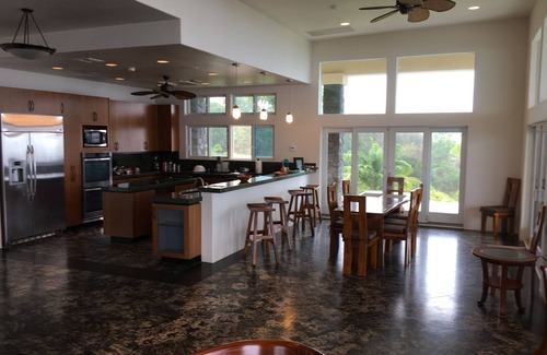 Ninole House | Exclusive, Dream Family Vacation Retreat.