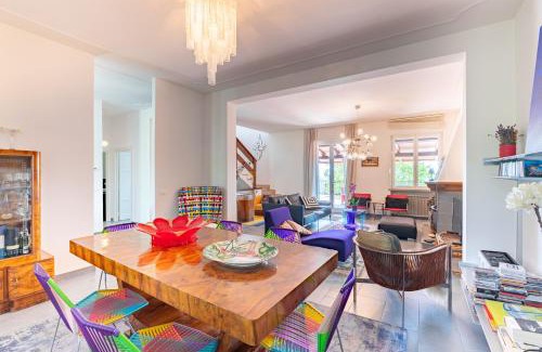 Langhirano Apartment | Exclusive Duplex Villa con piscina e vista