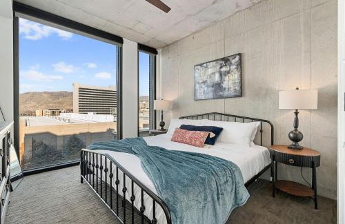 Rio Grande Apartment | Exclusive Dwntwn Retreat-Salt Palace & DeltaCenter