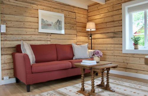 Reine House | Exclusive Fishermans cabin in Reine