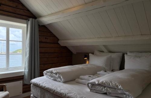 Reine House | Exclusive Fishermans cabin in Reine