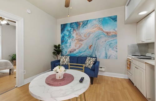 Gayborhood Apartment | Exclusive Flat in Center City