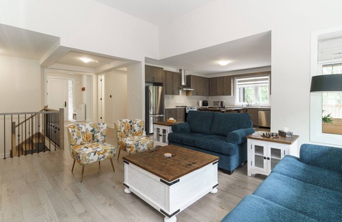 Dwight Cottage | Exclusive Forest Haven ~ Muskoka Luxury Estate