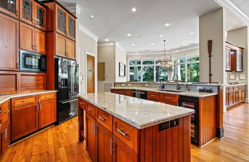 Barium Springs Ski Chalet | Exclusive Grand Lakefront Escape on Island 180 Lake Front Views