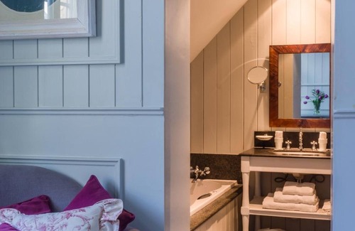 Historical Center Bruges House | Exclusive Guesthouse Bonifacius