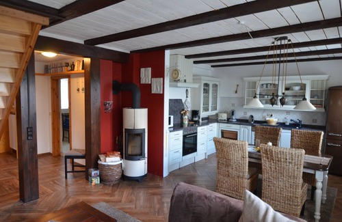Trent House | Exclusive holiday home with fireplace, large terrace and garden + free laundry package