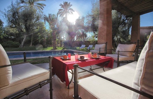 Annakhil Villa | Exclusive LANKAH villa with private pool (3-4 bedrooms, sleeps 6-8)