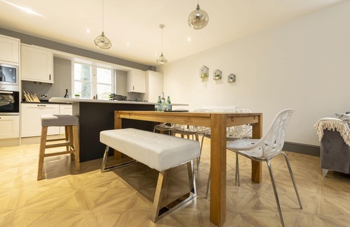 Lancaster House | Exclusive Large Family Home
