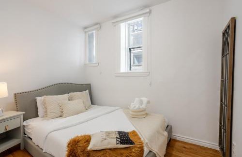 Shaughnessy Village Apartment | Exclusive Loft Living in the Heart of Montreal