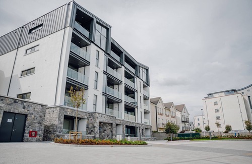 Galway Apartment | Exclusive Luxury 2 Bedroom 2 Bathroom Ground Floor Apartment