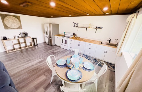 Smith River Other | Exclusive Luxury Cottage, RV, & Coastal Farmhouse w/Private Indoor Heated Pool