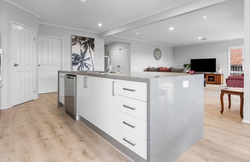 Tumbi Umbi House | Exclusive Luxury Oasis Tumbi Umbi NSW