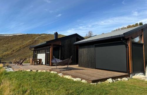 Sogndal House | Exclusive mountain cabin with spectacular views at the top of Hodlekve with possibility of extra unit