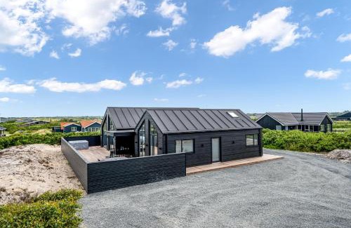 Sondervig House | Exclusive Newly Built Pool House With Outdoor Spa - 1032