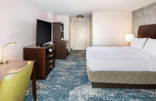 Bethesda Hotel | Exclusive NIH Stay Pet Friendly Near Red Line Metro And Attractions