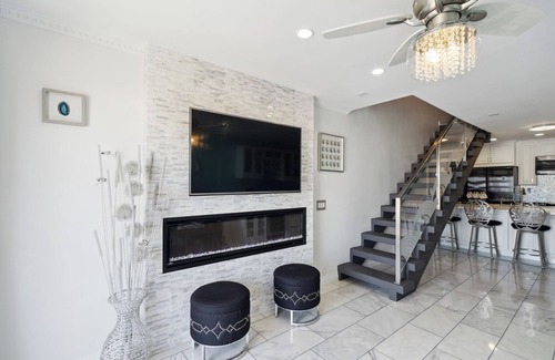 Port Hueneme Condo | Exclusive Oceanfront Property
