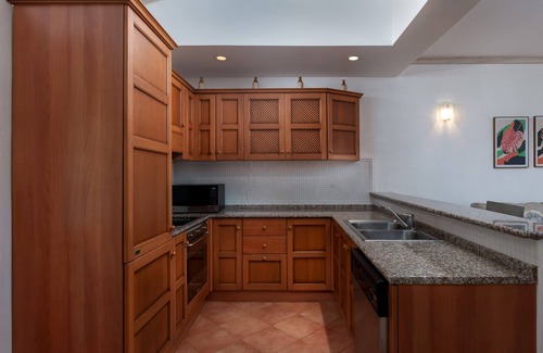 Merlin Bay Condo | Exclusive Penthouse Apartment Sugar Hill Estate Ocean Views and Beach Membership