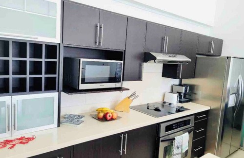 Guachipelin Apartment | Exclusive Penthouse in an excellent location, close to Starbucks and MultiPlaza.