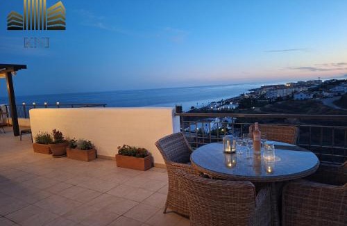 Torrox Costa Apartment | Exclusive Penthouse Privacy and Sea View in Vistamar KniTorroxCosta